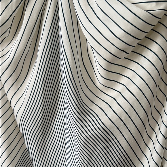 Like New! Reiss Brianna Striped Halter Style Top in Size 10 - Picture 6 of 16